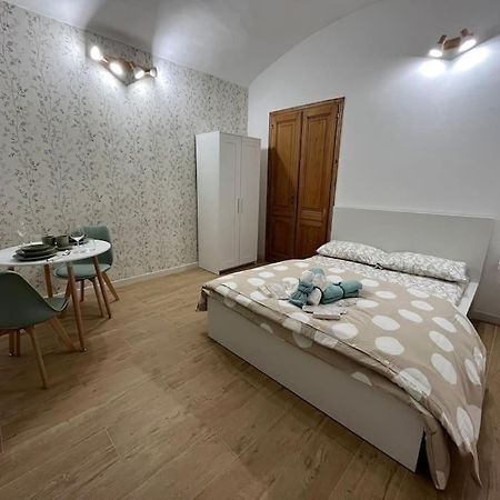 Maison Vivien, Appartamento Nel Cuore Di Torino. Exterior foto